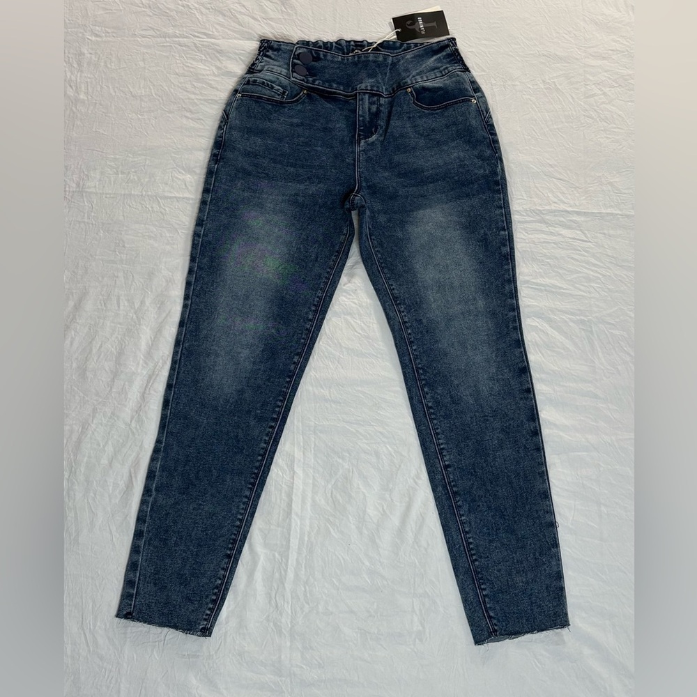 FLAMINGO MID BLUE JEANS.